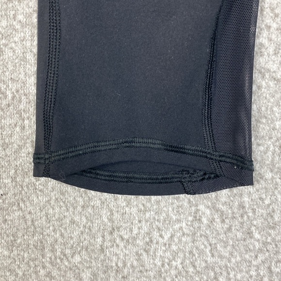 Lululemon Train Times crop 17" - Picture 6 of 8